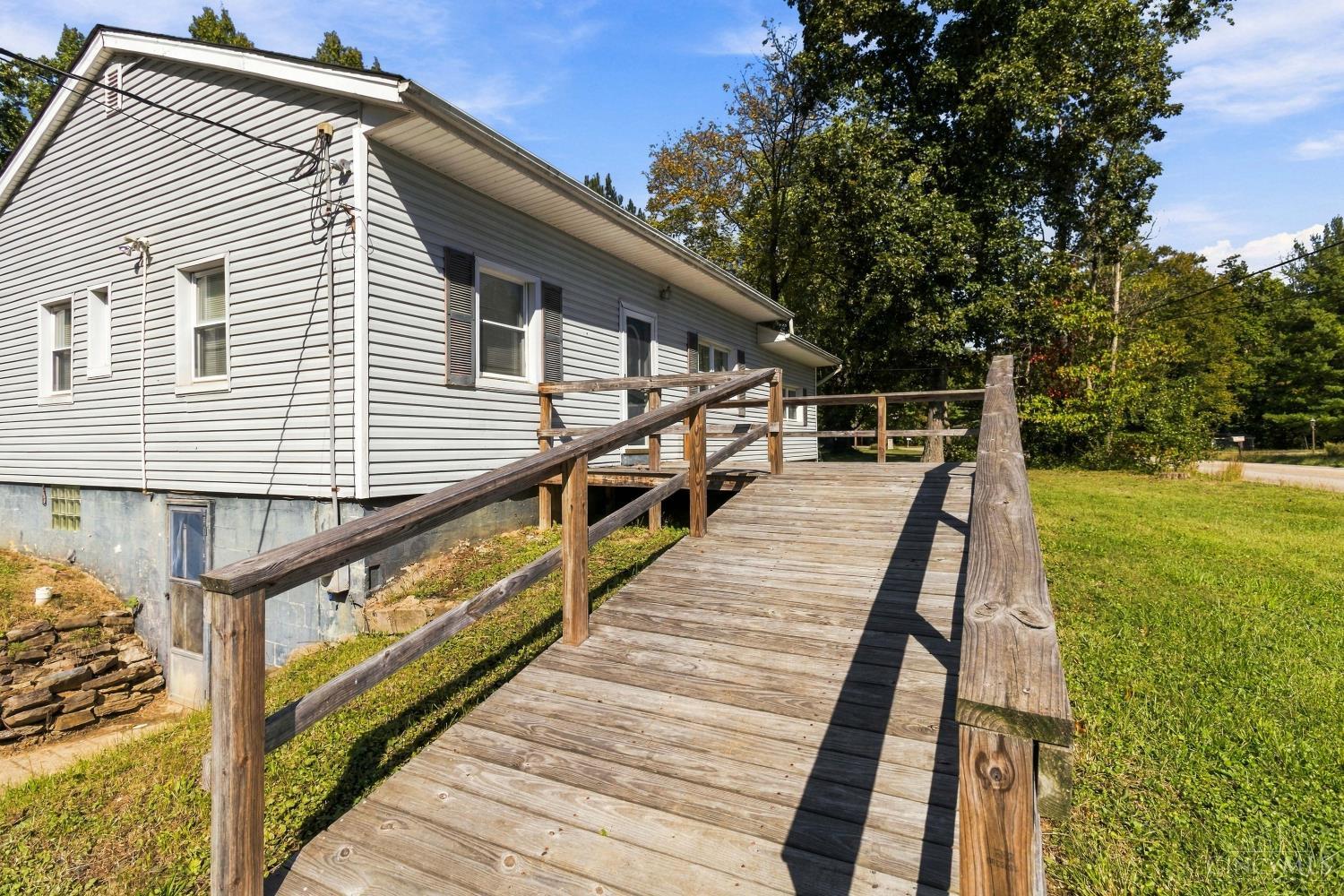 Photo 3 of Single family home for sale at 3391 Cole Rd, Pierce Twp, OH 45102 | MLS# 1896679 | Listing updated on 2026-10-09