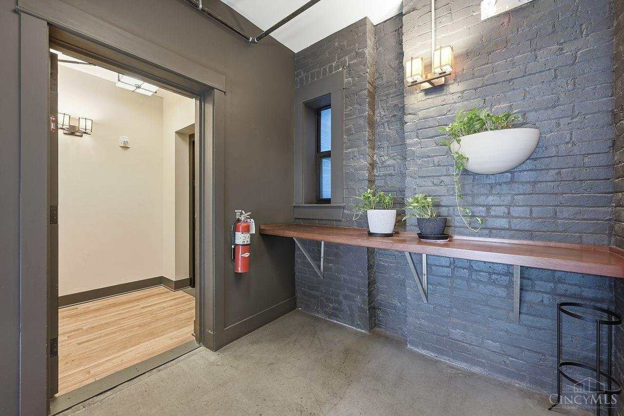 Photo 4 of Condo for sale at 14 W 14th Street #201, Cincinnati, OH 45202 | MLS# 1896722 | Listing updated on 2026-10-09