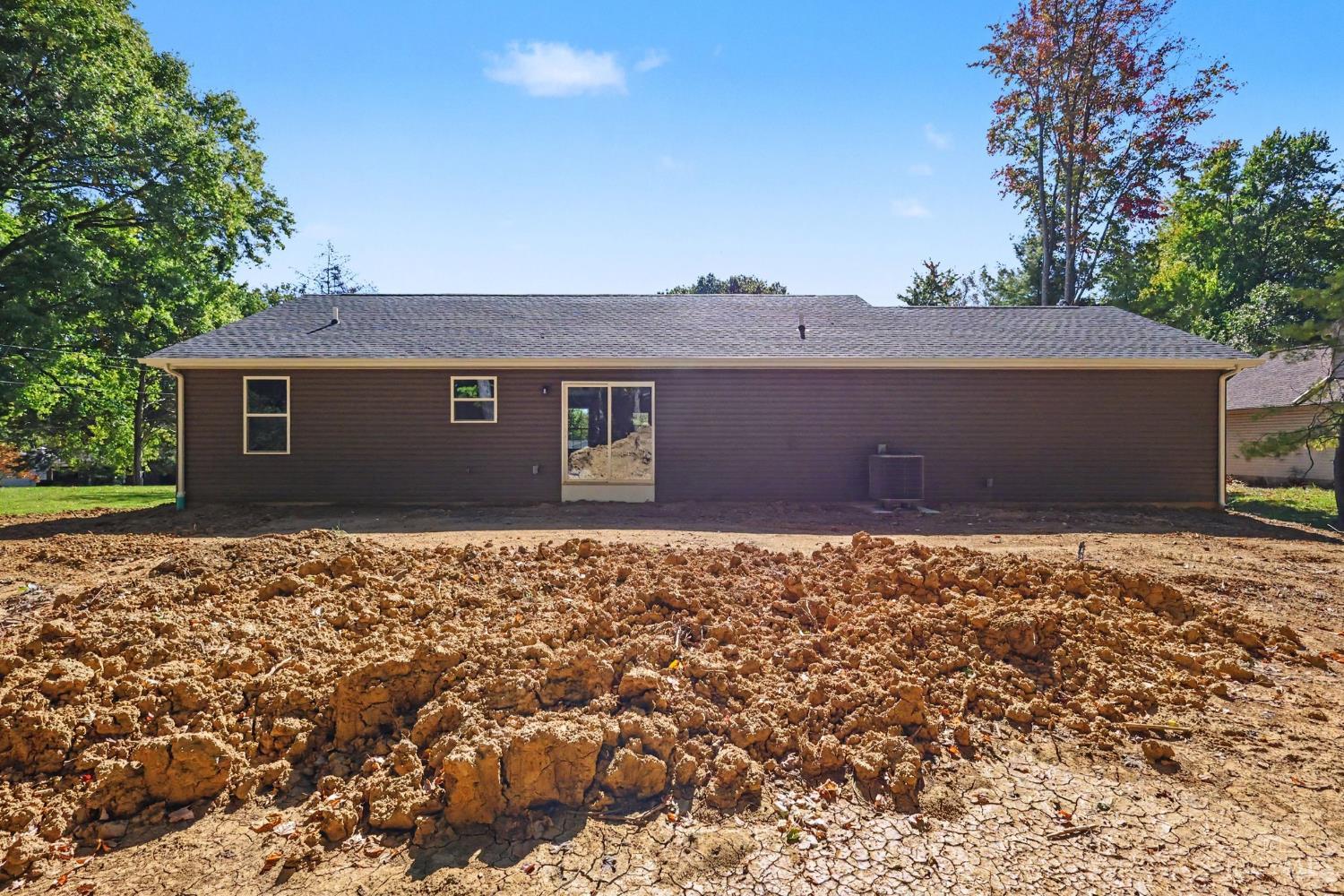 Photo 3 of Single family home for sale at 490 Shannon Ln, Cincinnati, OH 45255 | MLS# 1896714 | Listing updated on 2026-10-08