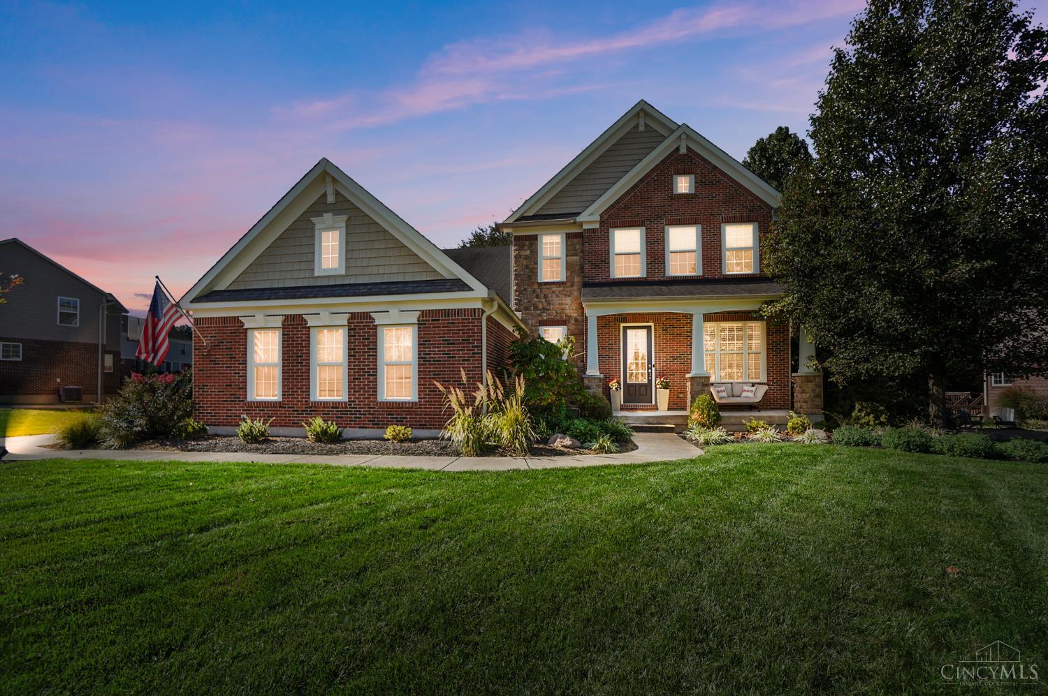 Photo 2 of Single family home for sale at 5127 Oak Brk Dr, Cincinnati, OH 45244 | MLS# 1896689 | Listing updated on 2026-10-08