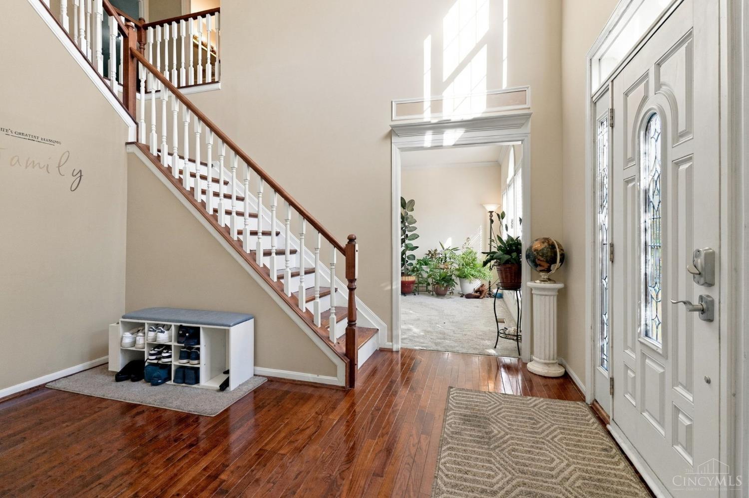 Photo 3 of Single family home for sale at 334 Glensford Ct, Cincinnati, OH 45246 | MLS# 1896490 | Listing updated on 2026-10-09