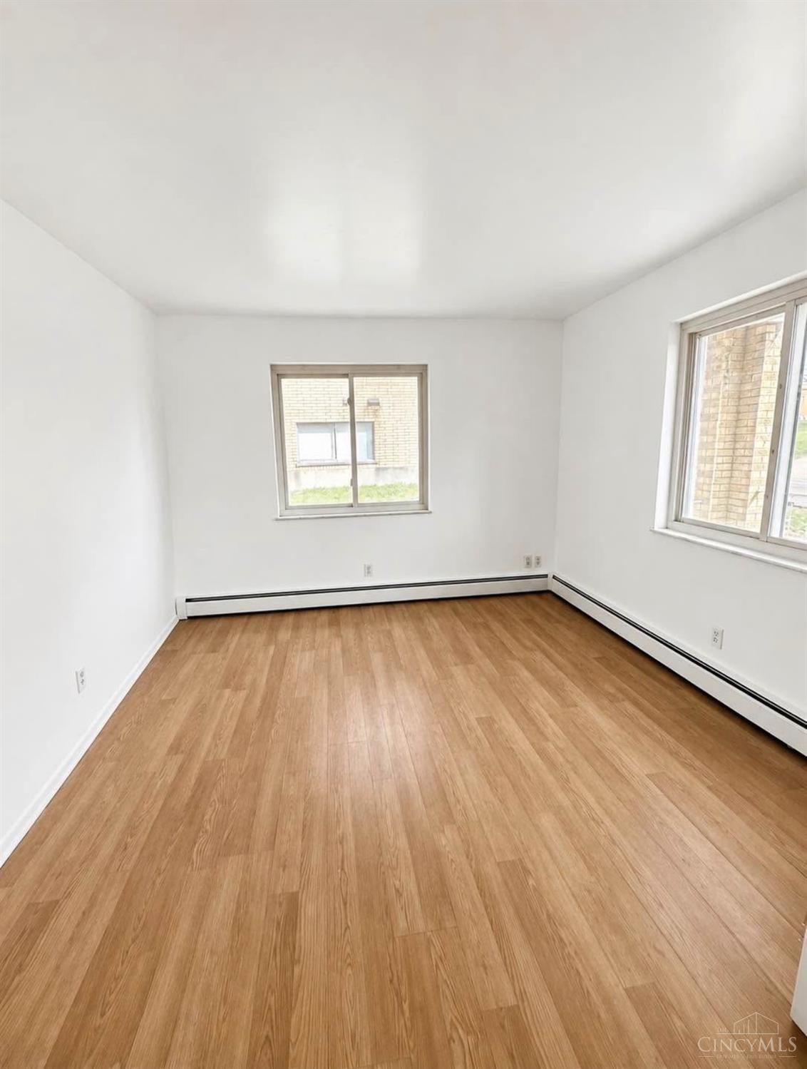 Listing Photo 4 - Condo for sale in building located at 2729 Queen City, Cincinnati, OH 45238