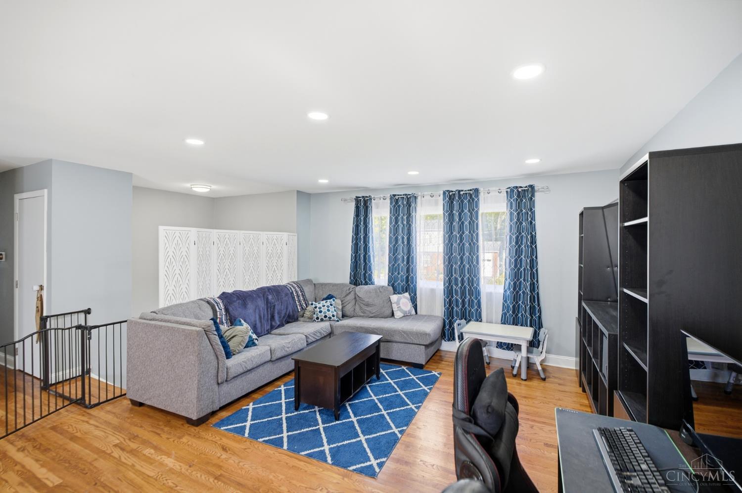 Photo 3 of Single family home for sale at 2585 Ambassador Dr, Cincinnati, OH 45231 | MLS# 1896469 | Listing updated on 2026-10-08