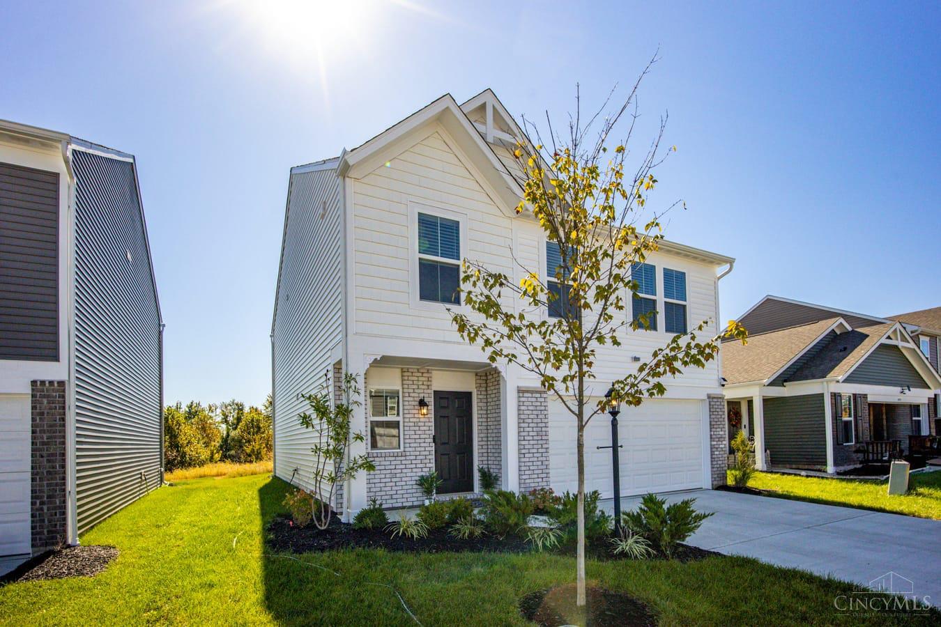Photo 3 of Single family home for sale at 3325 Sunbeam Pl, Batavia, OH 45103 | MLS# 1896803 | Listing updated on 2026-10-09