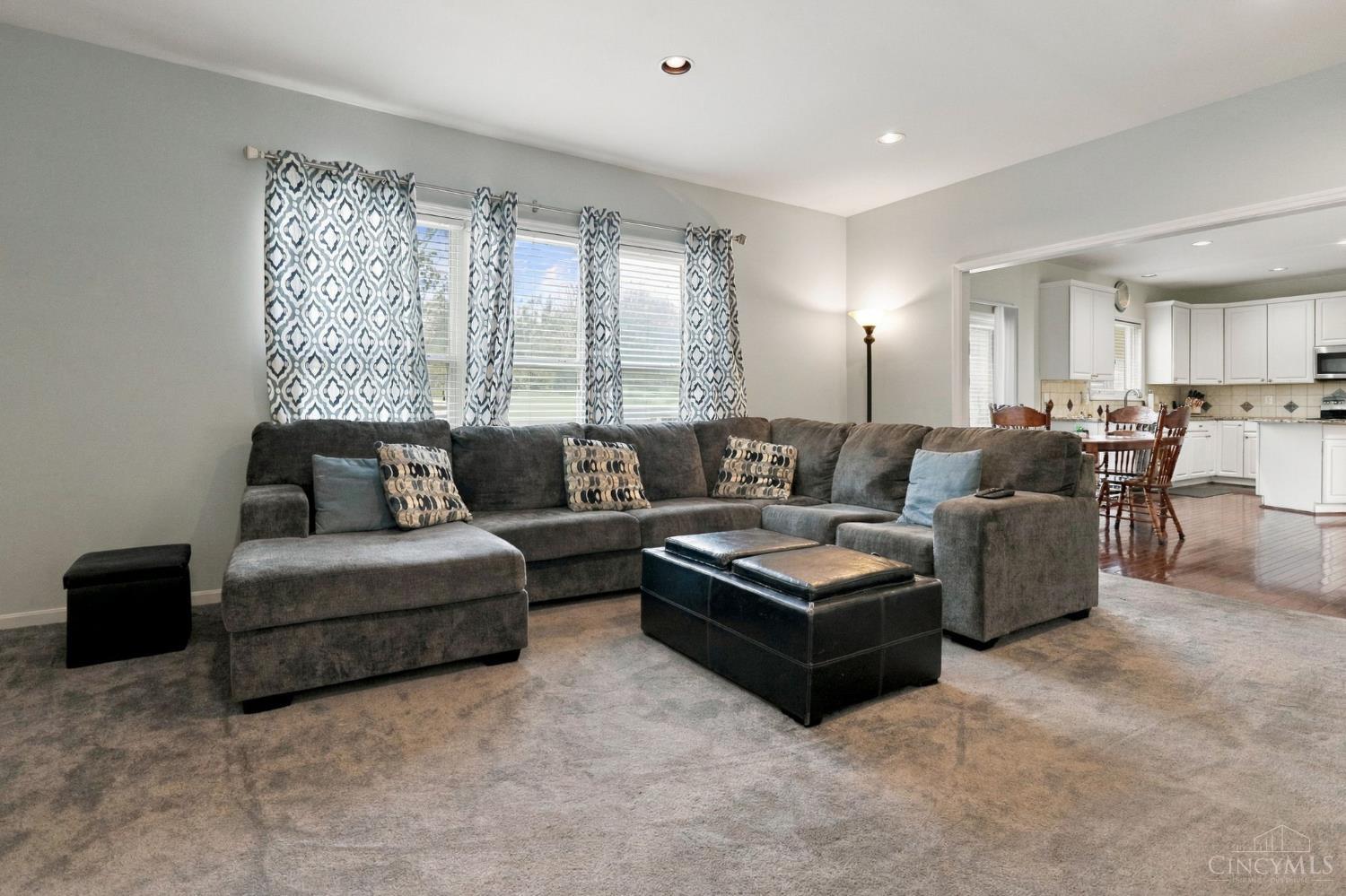Photo 4 of Single family home for sale at 334 Glensford Ct, Cincinnati, OH 45246 | MLS# 1896490 | Listing updated on 2026-10-09