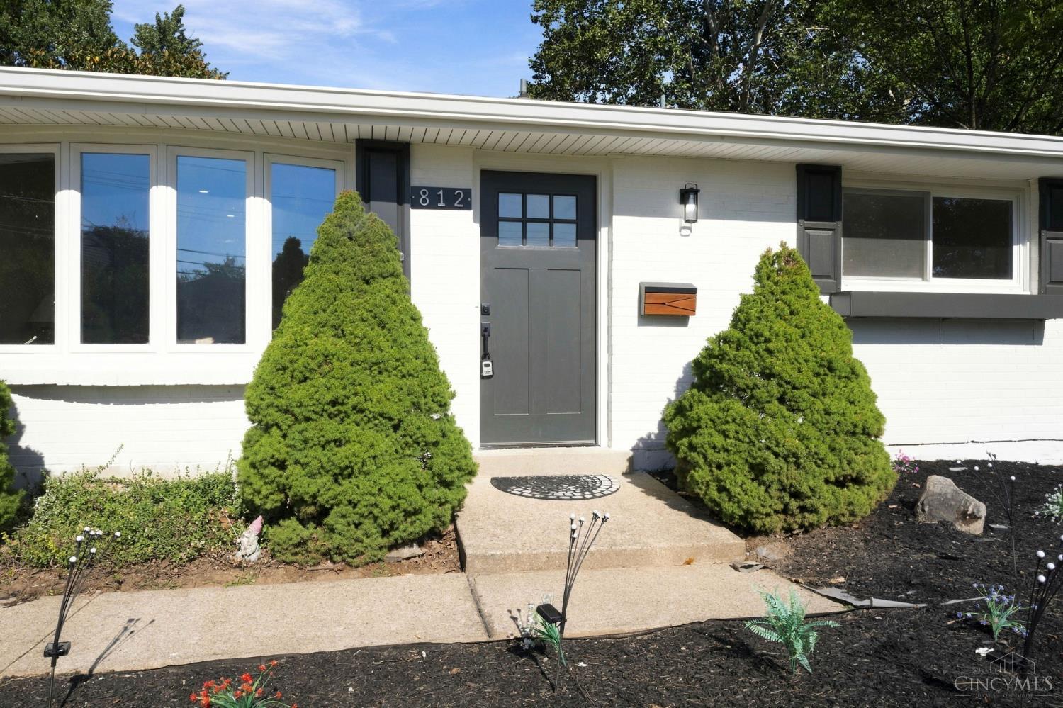 Photo 2 of Single family home for sale at 812 Yorkhaven Rd, Cincinnati, OH 45240 | MLS# 1896651 | Listing updated on 2026-10-08