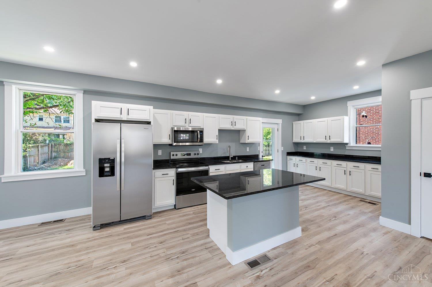 Photo 4 of Single family home for sale at 3947 Warwick Ave, Cincinnati, OH 45229 | MLS# 1896607 | Listing updated on 2026-10-08