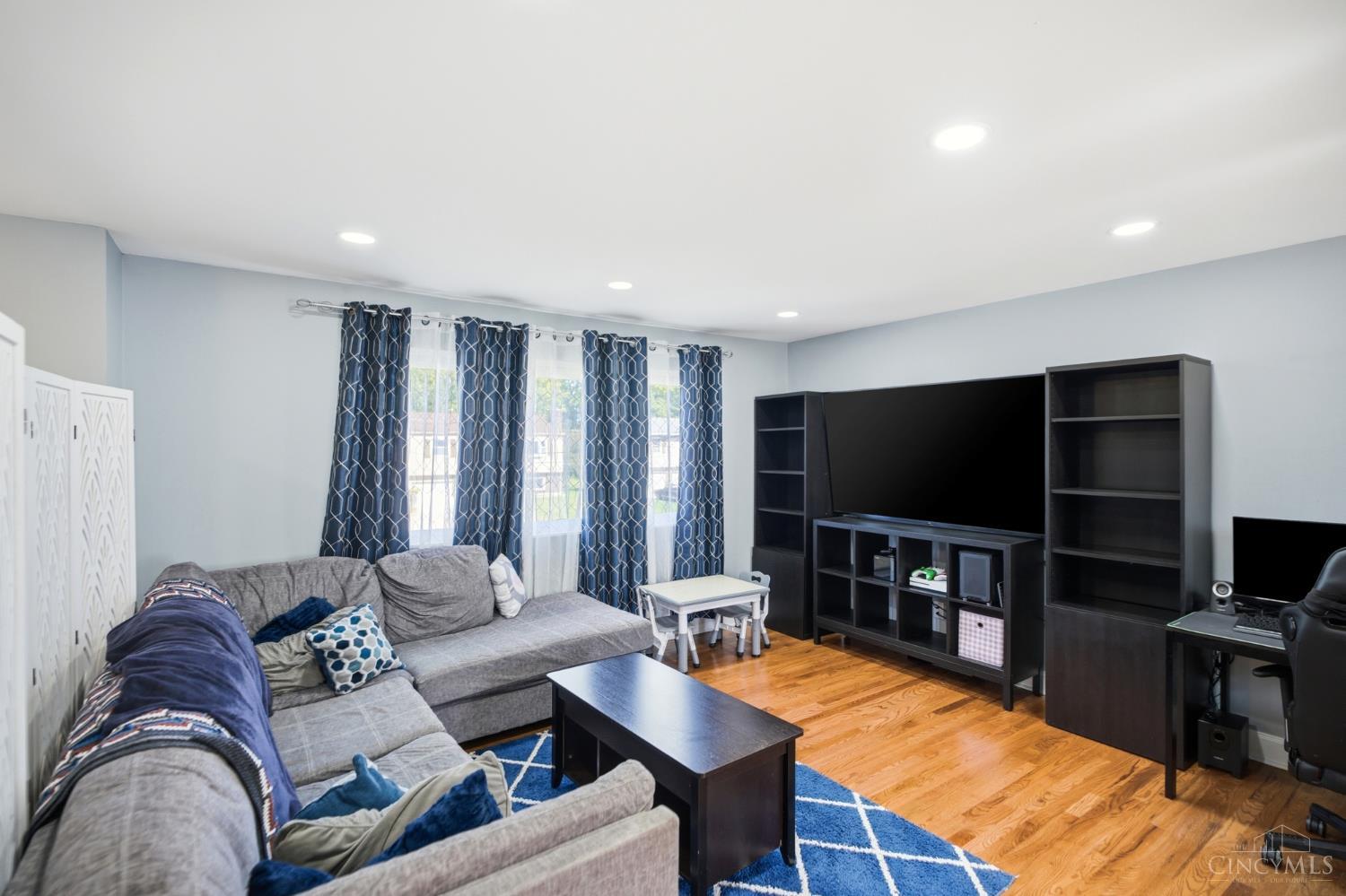 Photo 3 of Single family home for sale at 2585 Ambassador Dr, Colerain Twp, OH 45231 | MLS# 1896469 | Listing updated on 2026-10-09