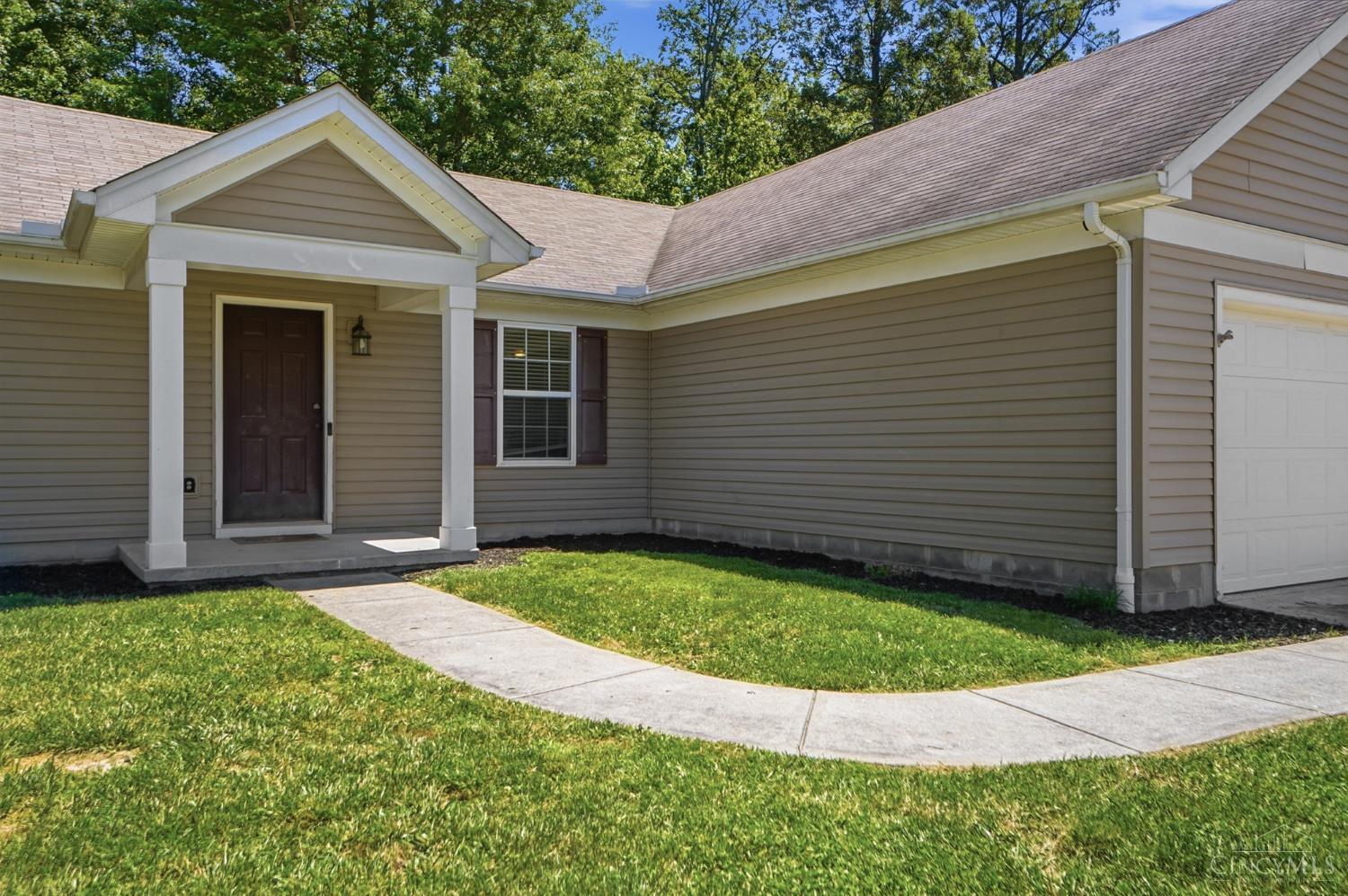 Photo 4 of Sale Pending at 318 Faith Way, Bethel, OH 45106 | MLS# 1896661 | Listing updated on 2026-10-09