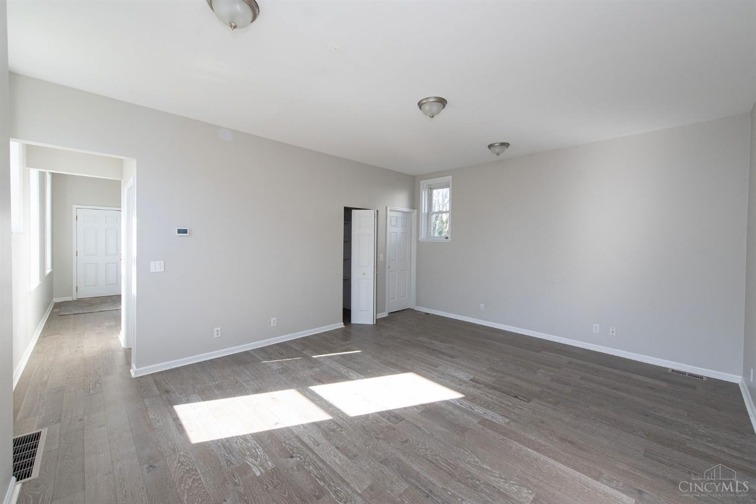 Listing Photo 5 - Condo for sale in building located at 1743 Compton Rd, Mt Healthy, OH 45231