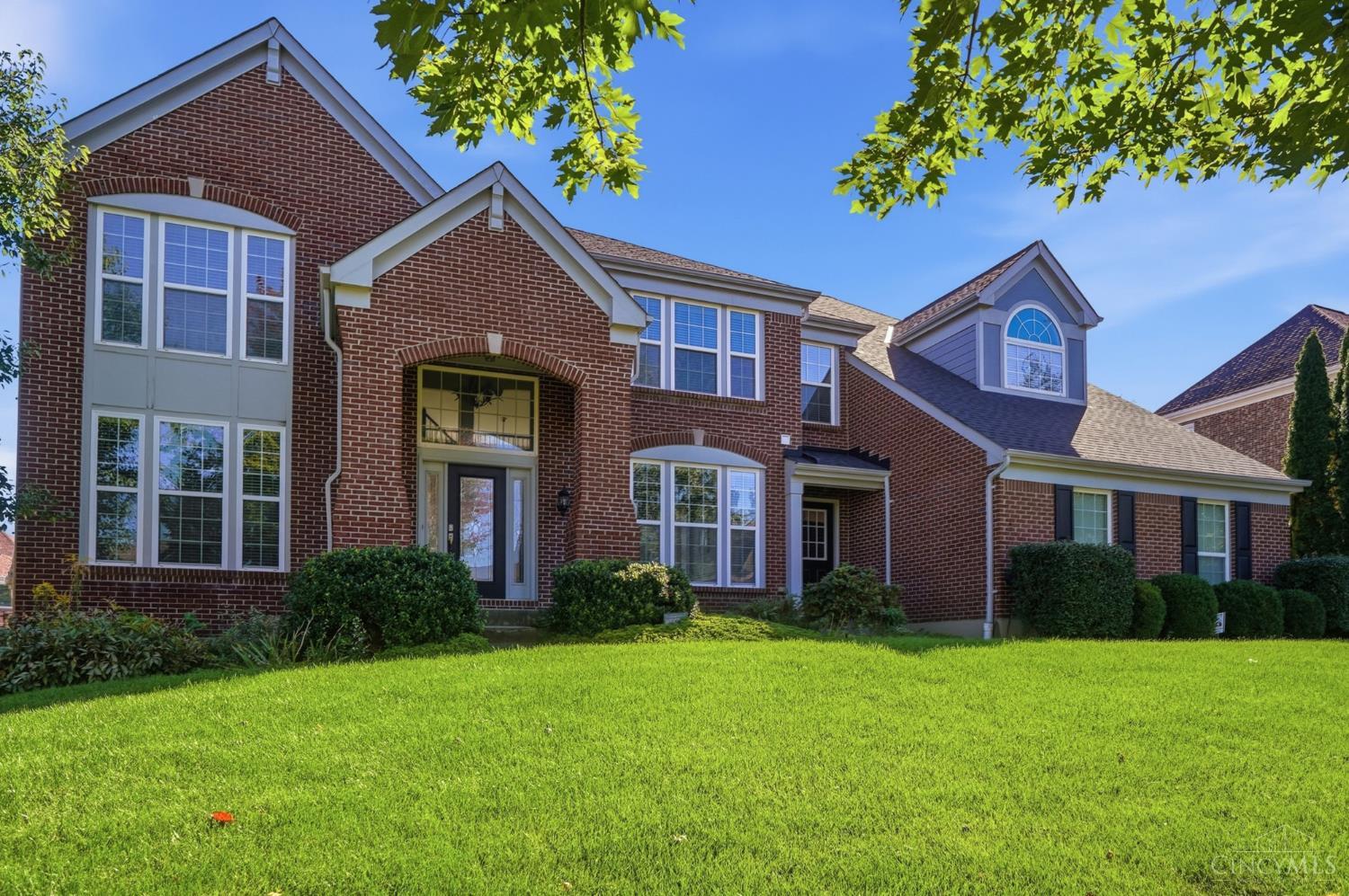 Photo 3 of Single family home for sale at 4506 Brookshire Ct, Mason, OH 45040 | MLS# 1896694 | Listing updated on 2026-10-08
