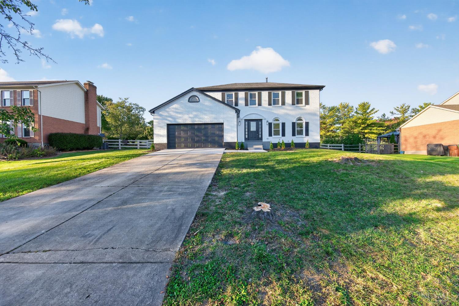 Photo 3 of Single family home for sale at 5696 Heron Dr, West Chester, OH 45069 | MLS# 1896650 | Listing updated on 2026-10-08