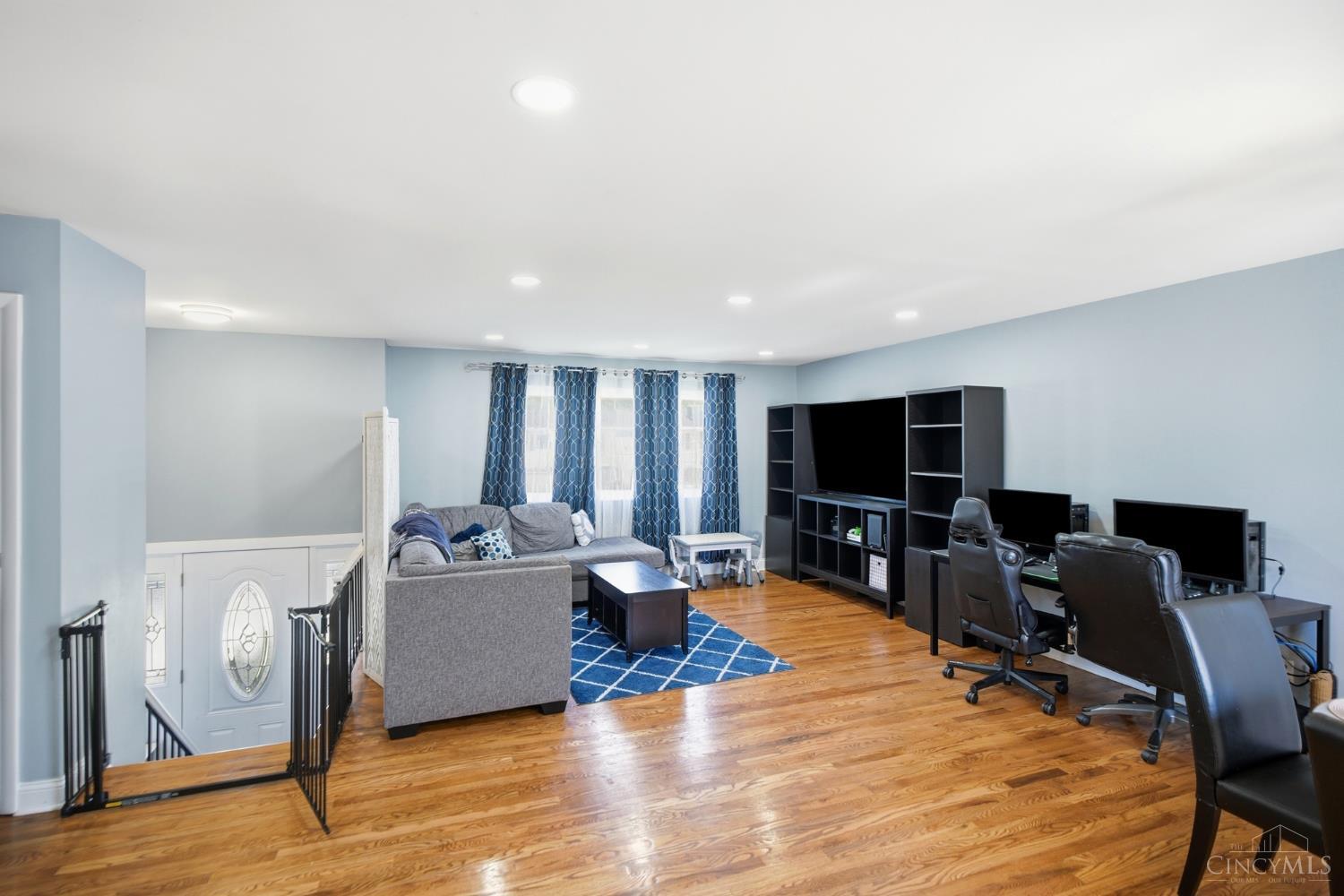 Photo 2 of Single family home for sale at 2585 Ambassador Dr, Cincinnati, OH 45231 | MLS# 1896469 | Listing updated on 2026-10-08