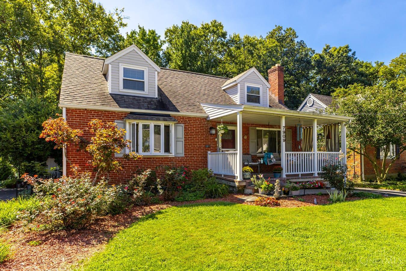 Photo 2 of Single family home for sale at 7909 Dee St, Madeira, OH 45243 | MLS# 1895938 | Listing updated on 2026-10-08