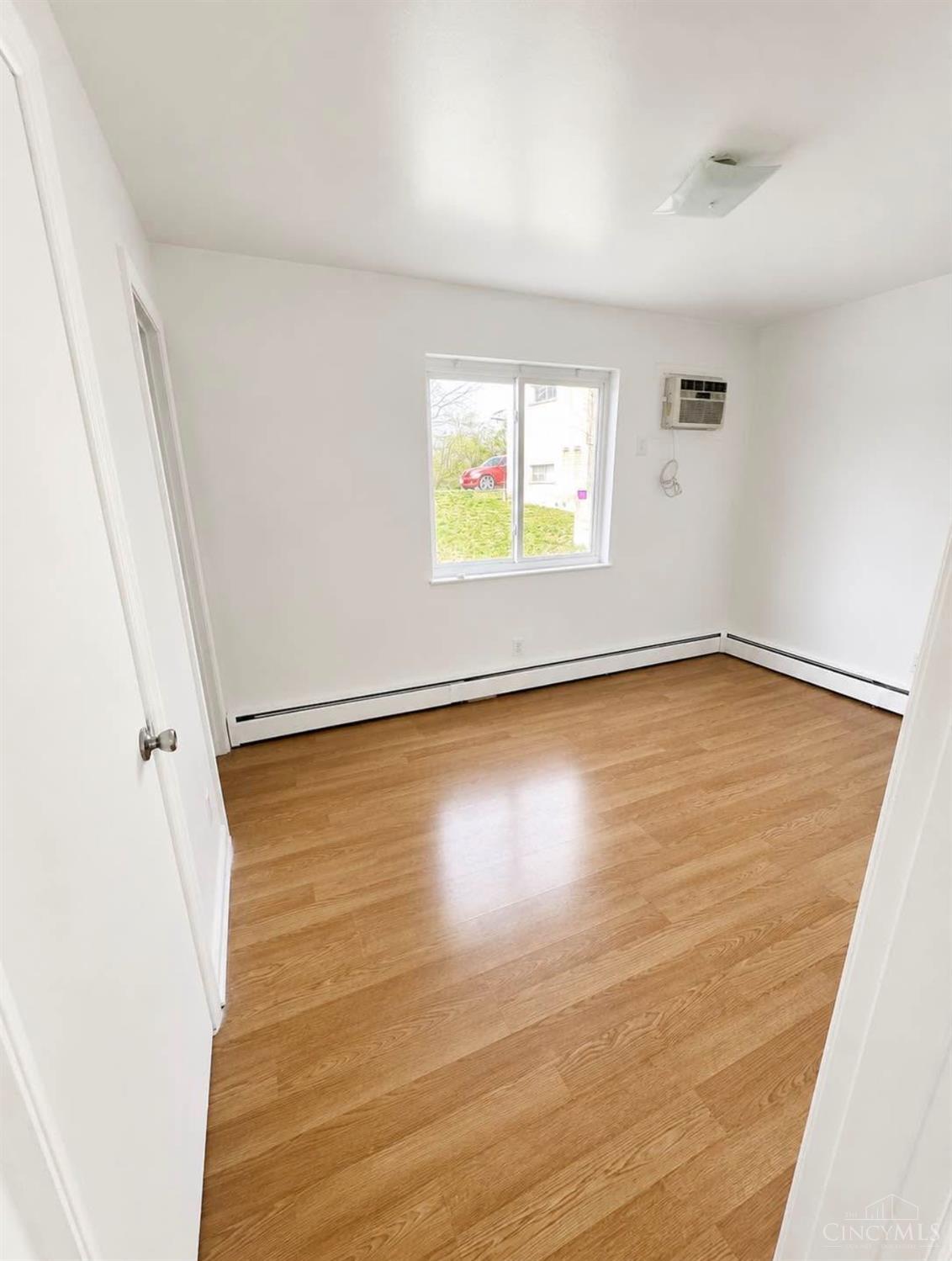 Listing Photo 5 - Condo for sale in building located at 2729 Queen City, Cincinnati, OH 45238