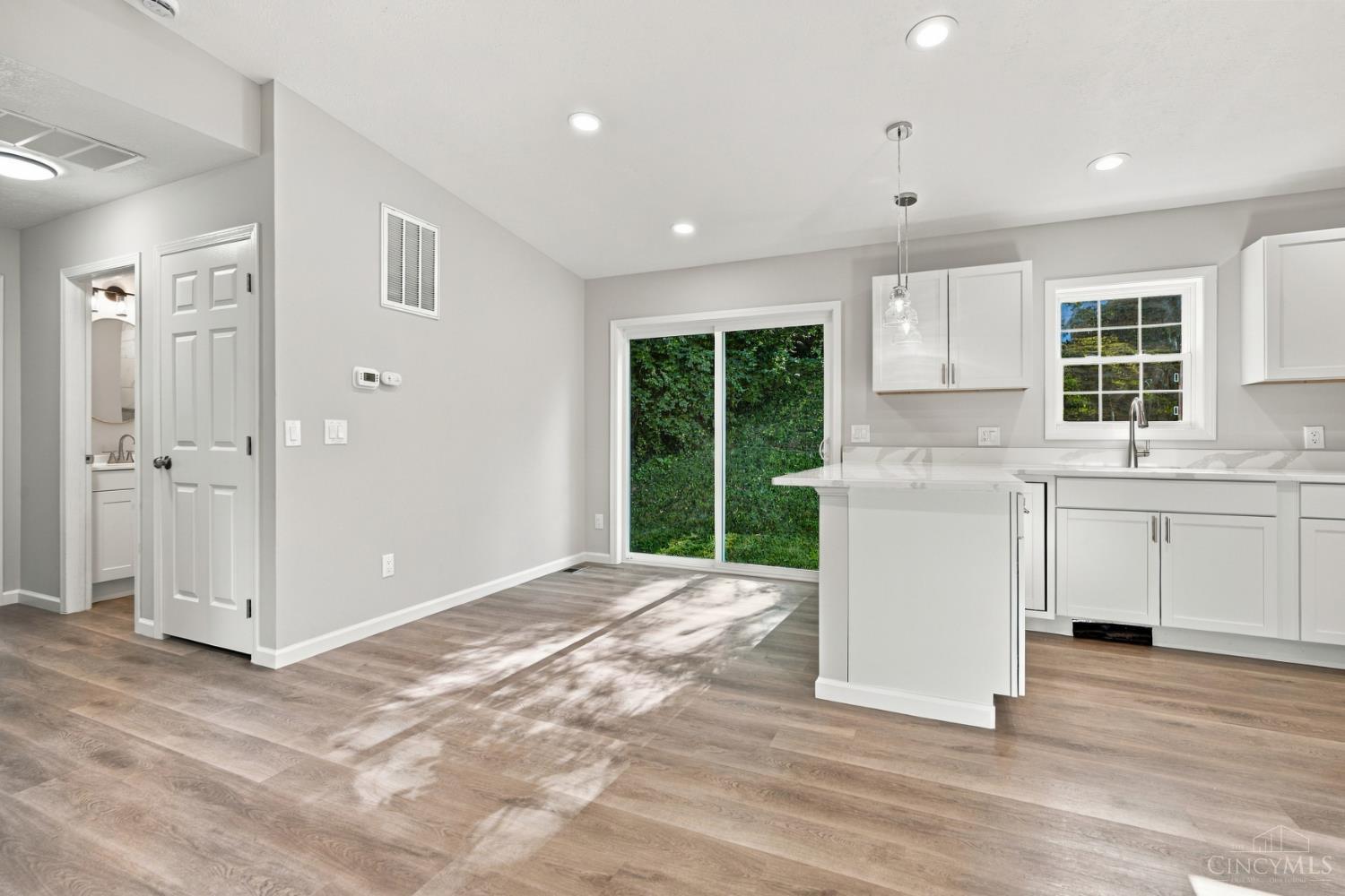 Photo 4 of Single family home for sale at 6528 Catalpa Ave, North College Hill, OH 45224 | MLS# 1895972 | Listing updated on 2026-10-08