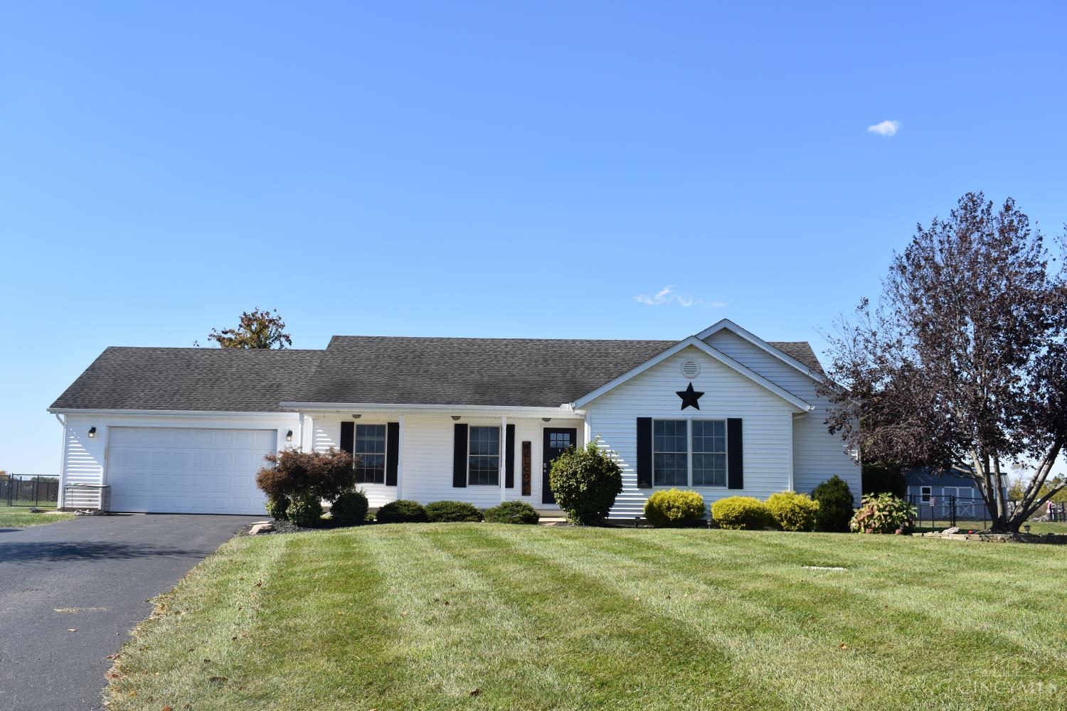 Photo 3 of Single family home for sale at 13301 Coles Run Ct, Leesburg, OH 45135 | MLS# 1896794 | Listing updated on 2026-10-09