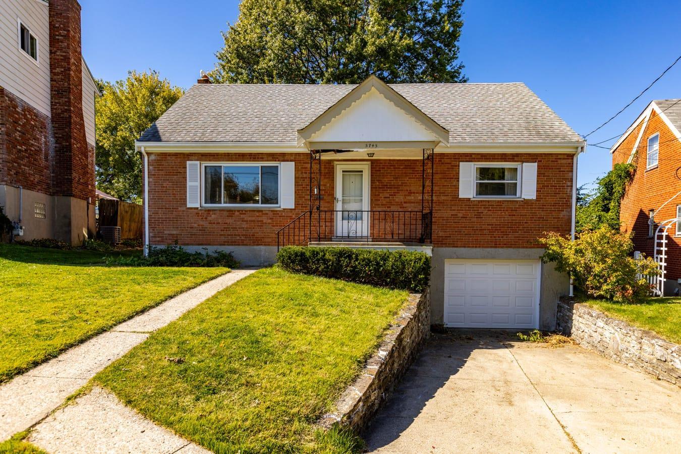 5745 Glow Court
