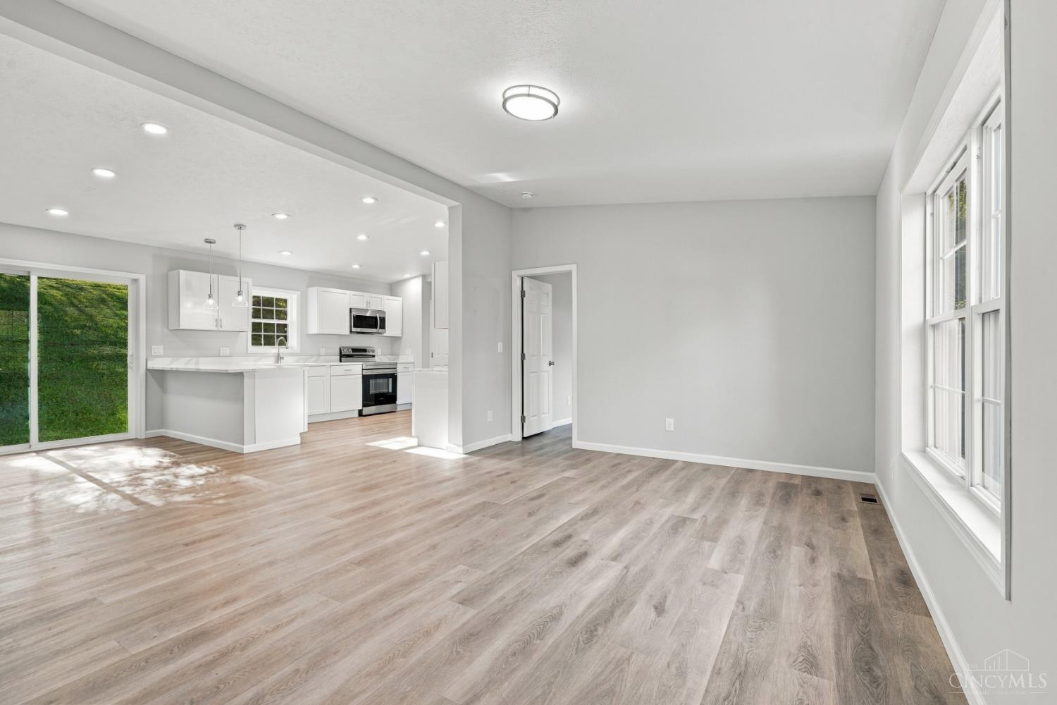 Photo 3 of Single family home for sale at 6528 Catalpa Ave, North College Hill, OH 45224 | MLS# 1895972 | Listing updated on 2026-10-08