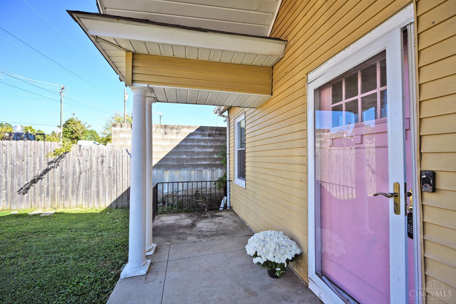 Photo 3 of Single family home for sale at 5011 W High St, Cincinnati, OH 45238 | MLS# 1896699 | Listing updated on 2026-10-08