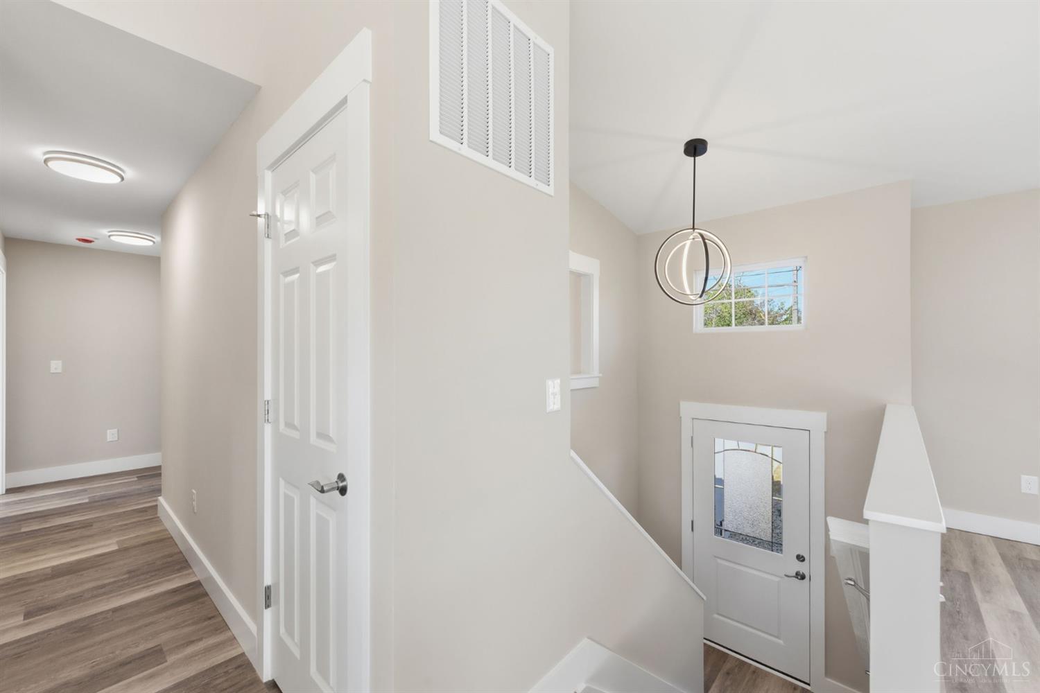 Photo 3 of Single family home for sale at 1099 Compton Rd, Cincinnati, OH 45231 | MLS# 1896817 | Listing updated on 2026-10-09