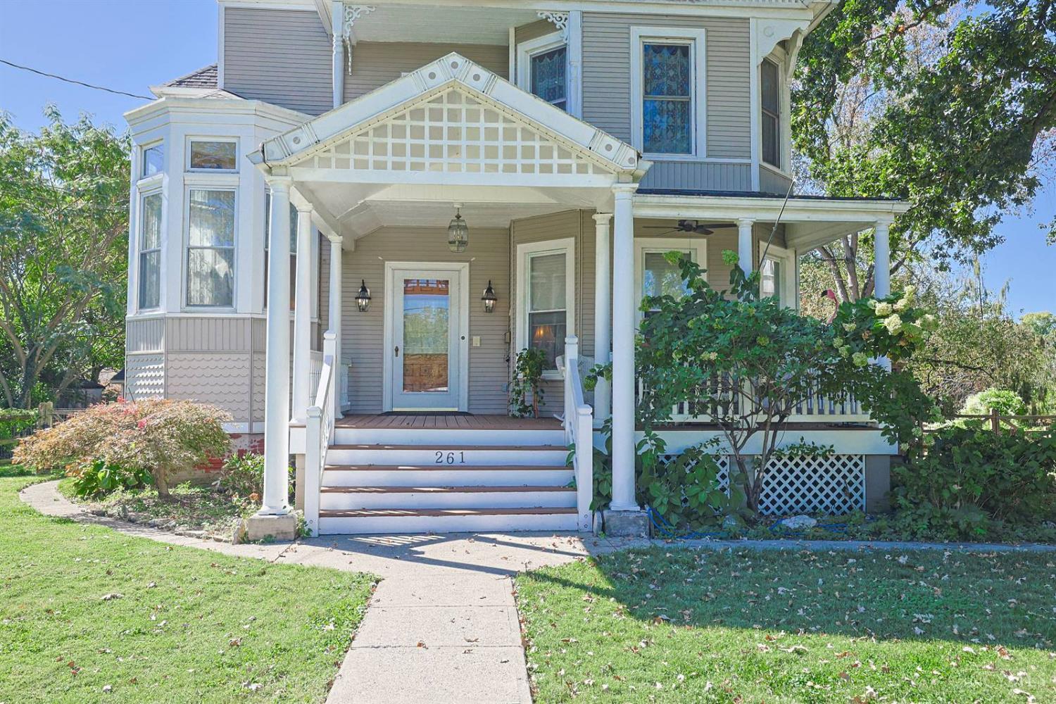 Photo 4 of Single family home for sale at 261 Parkway Ave, Cincinnati, OH 45216 | MLS# 1896928 | Listing updated on 2026-10-09