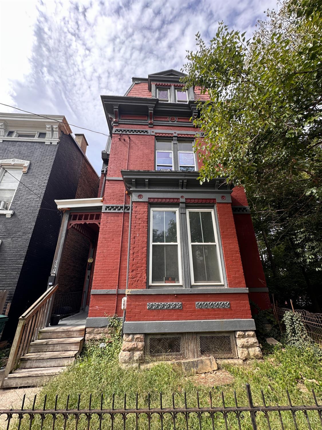 2507 Addison Street