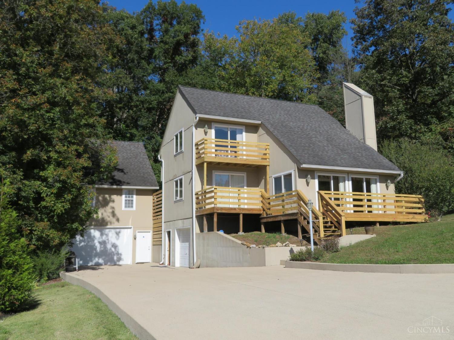 Photo 4 of Single family home for sale at 5977 Poplar Dr, Hillsboro, OH 45133 | MLS# 1896816 | Listing updated on 2026-10-09