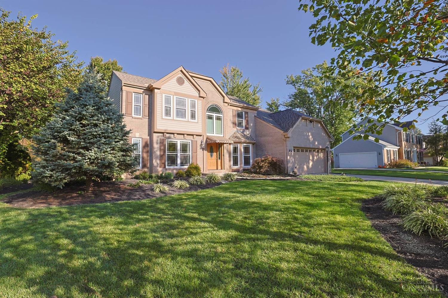 Photo 2 of Single family home for sale at 1222 Colonel Clopp Ct, Loveland, OH 45140 | MLS# 1896931 | Listing updated on 2026-10-09