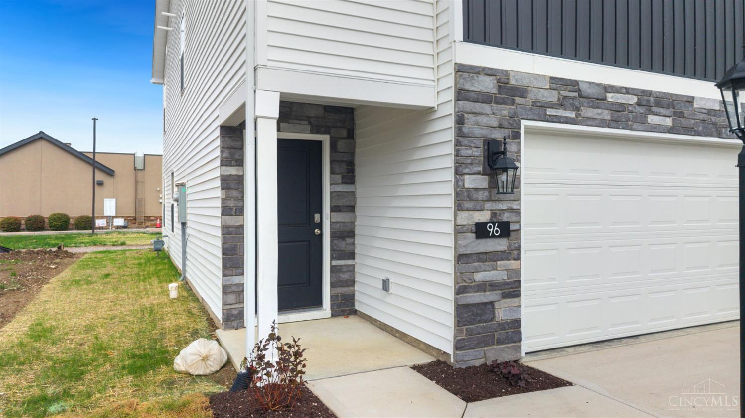 Photo 3 of Townhouse for sale at 96 Cypress Hl Dr, Defiance, OH 43512 | MLS# 1894347 | Listing updated on 2026-10-09