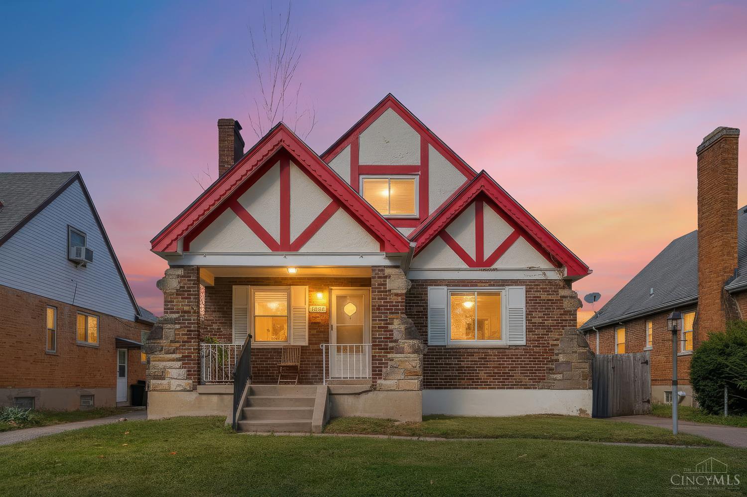 Photo 1 of Single family home for sale at 1824 Greenbriar Pl, Cincinnati, OH 45237 | MLS# 1894489 | Listing updated on 2026-10-09