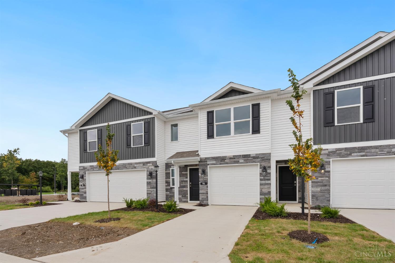 Photo 2 of Townhouse for sale at 94 Cypress Hl Dr, Defiance, OH 43512 | MLS# 1896890 | Listing updated on 2026-10-09