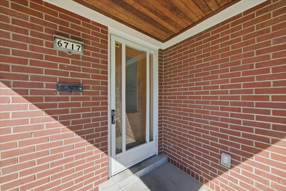 Photo 4 of Single family home for sale at 6717 Stoll Ln, Cincinnati, OH 45236 | MLS# 1896887 | Listing updated on 2026-10-09