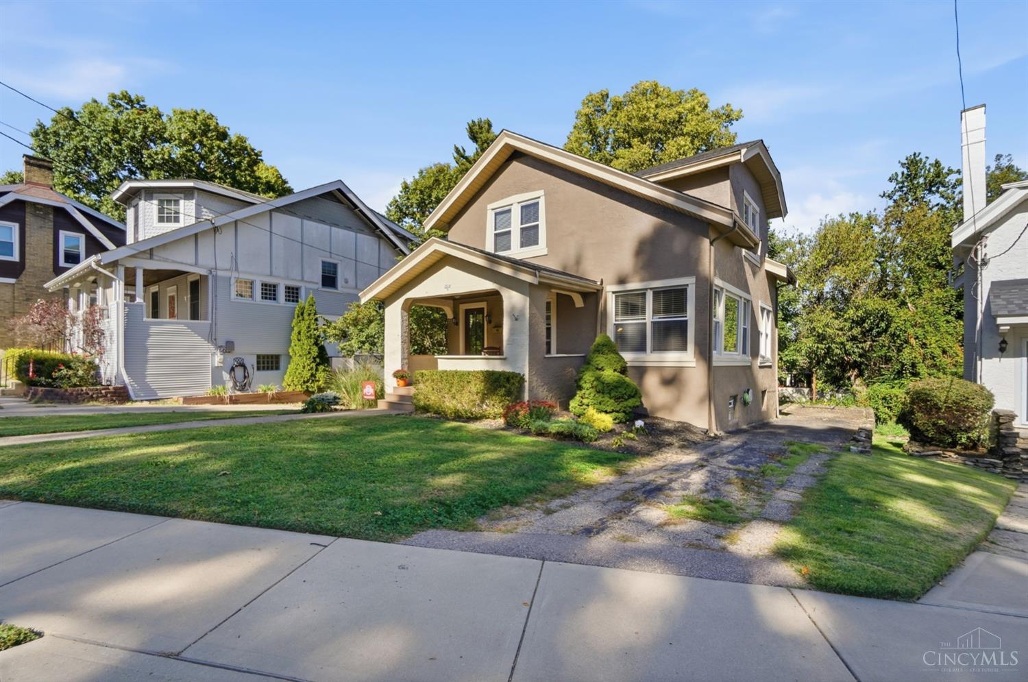 Photo 2 of Single family home for sale at 2544 Sheridan Dr, Cincinnati, OH 45212 | MLS# 1896862 | Listing updated on 2026-10-09
