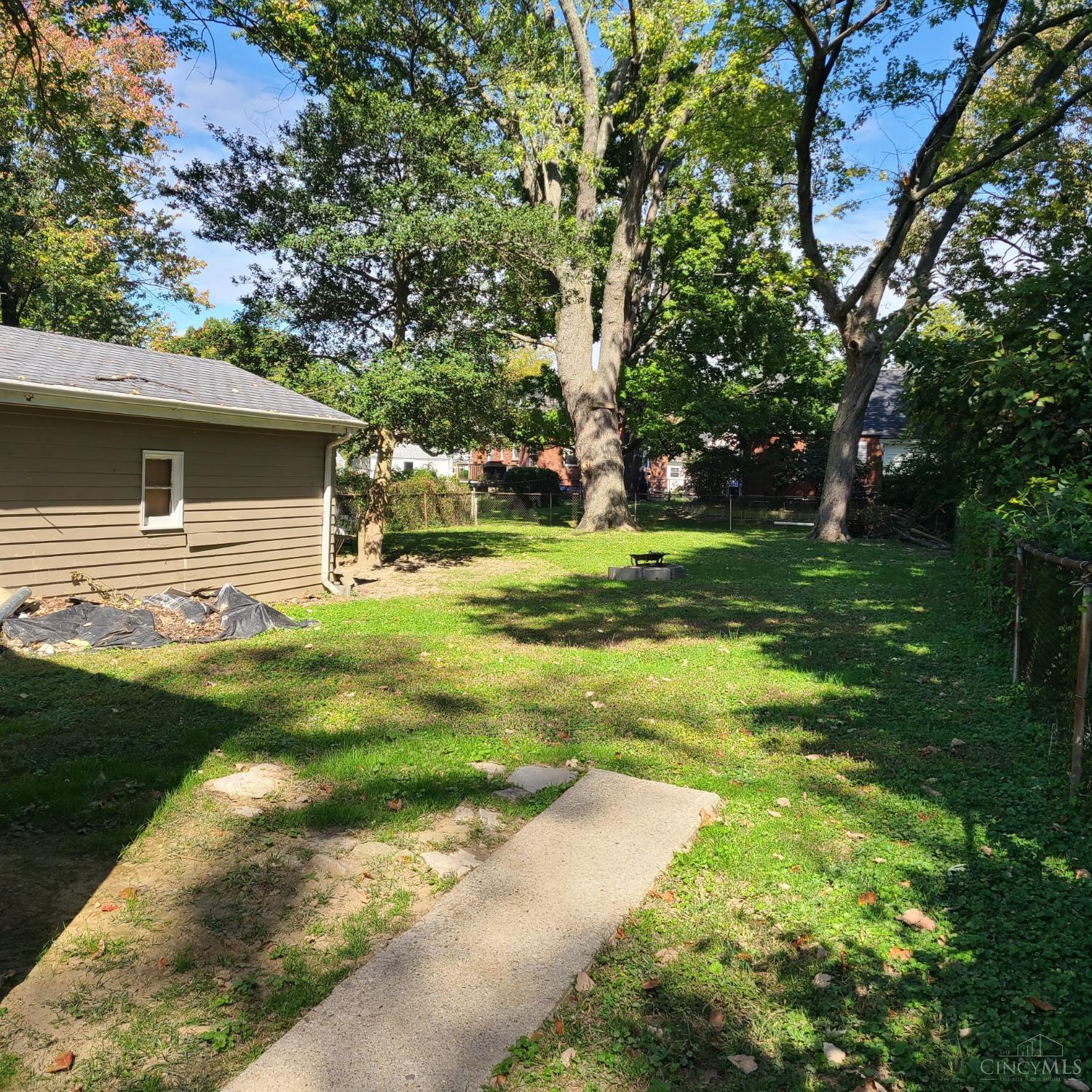 Photo 4 of Single family home for sale at 4454 Ellman Ave, Blue Ash, OH 45242 | MLS# 1896924 | Listing updated on 2026-10-09