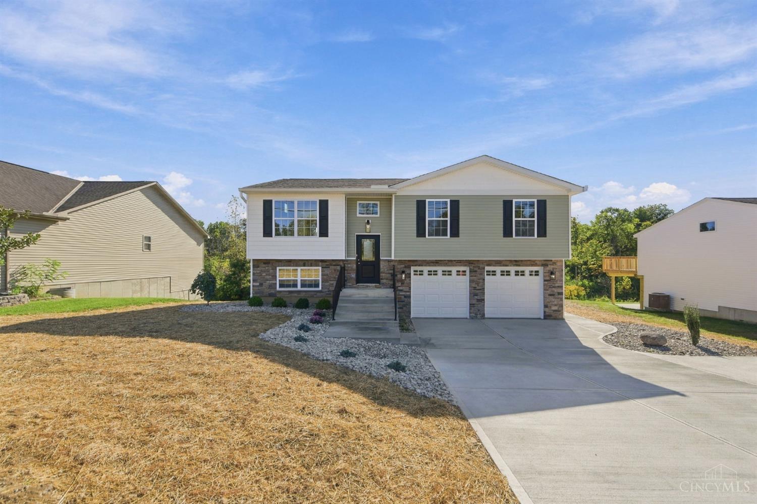 Photo 1 of Single family home for sale at 1099 Compton Rd, Cincinnati, OH 45231 | MLS# 1896817 | Listing updated on 2026-10-09