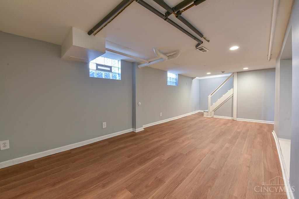 Photo 4 of Single family home for sale at 3036 Kinmont St, Cincinnati, OH 45208 | MLS# 1896903 | Listing updated on 2026-10-09