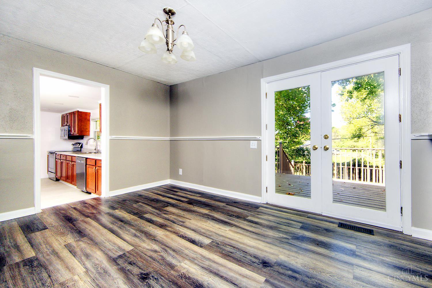 Photo 3 of Single family home for sale at 191 Carmen Ave, Hamilton, OH 45013 | MLS# 1896936 | Listing updated on 2026-10-09