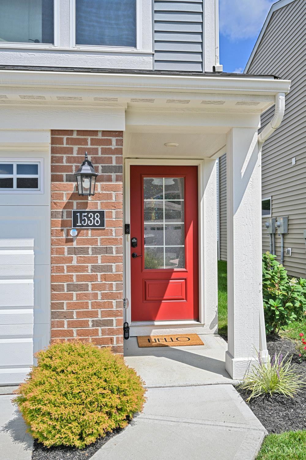 Photo 2 of Townhouse for sale at 1538 Summerview Ln, Milford, OH 45150 | MLS# 1896840 | Listing updated on 2026-10-09