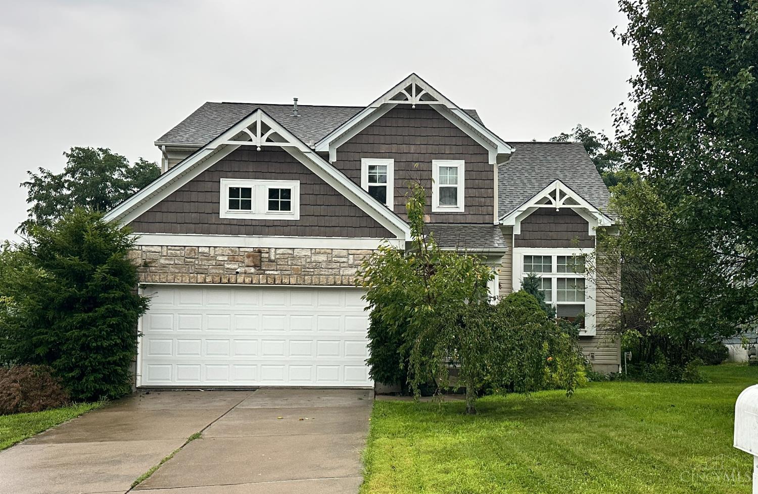 Single family home for sale at 7216 Rolling Oaks Ct, Cincinnati, OH 45239 | MLS# 1890735
