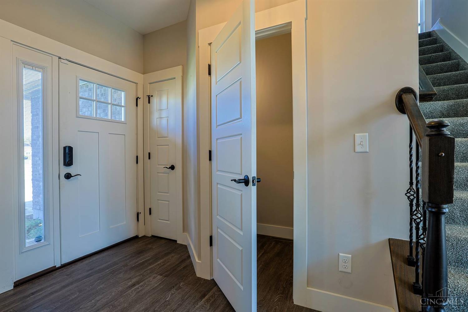 Photo 4 of Single family home for sale at 306 Brampton Pl, Trenton, OH 45067 | MLS# 1896944 | Listing updated on 2026-10-09