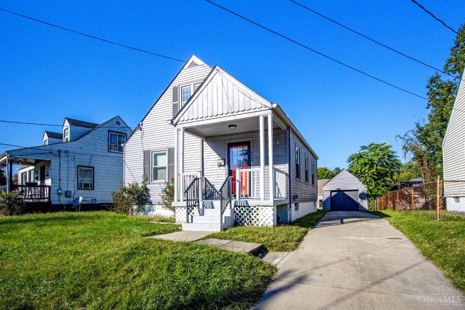 Photo 1 of Single family home for sale at 3724 Kanauga Ct, Cincinnati, OH 45227 | MLS# 1896946 | Listing updated on 2026-10-09