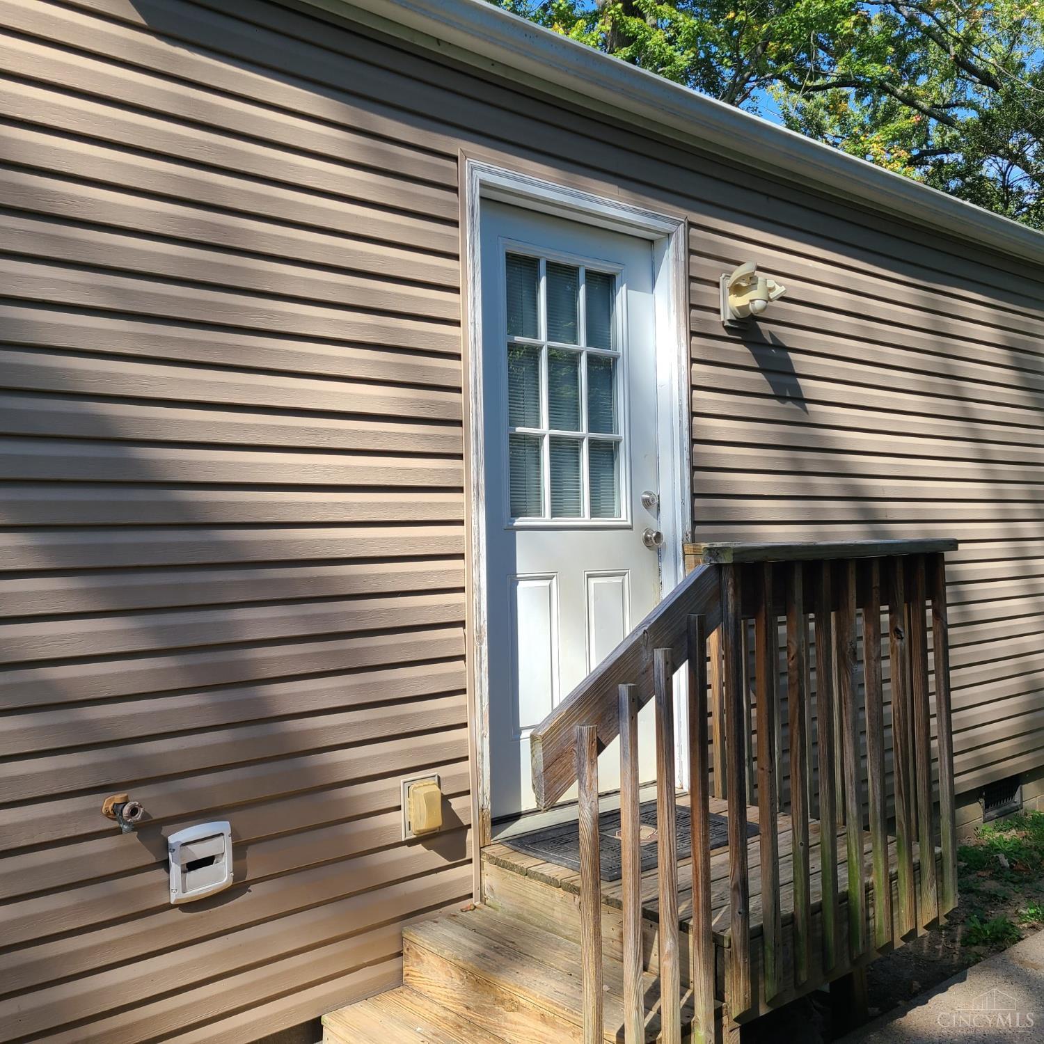 Photo 3 of Single family home for sale at 4454 Ellman Ave, Blue Ash, OH 45242 | MLS# 1896924 | Listing updated on 2026-10-09