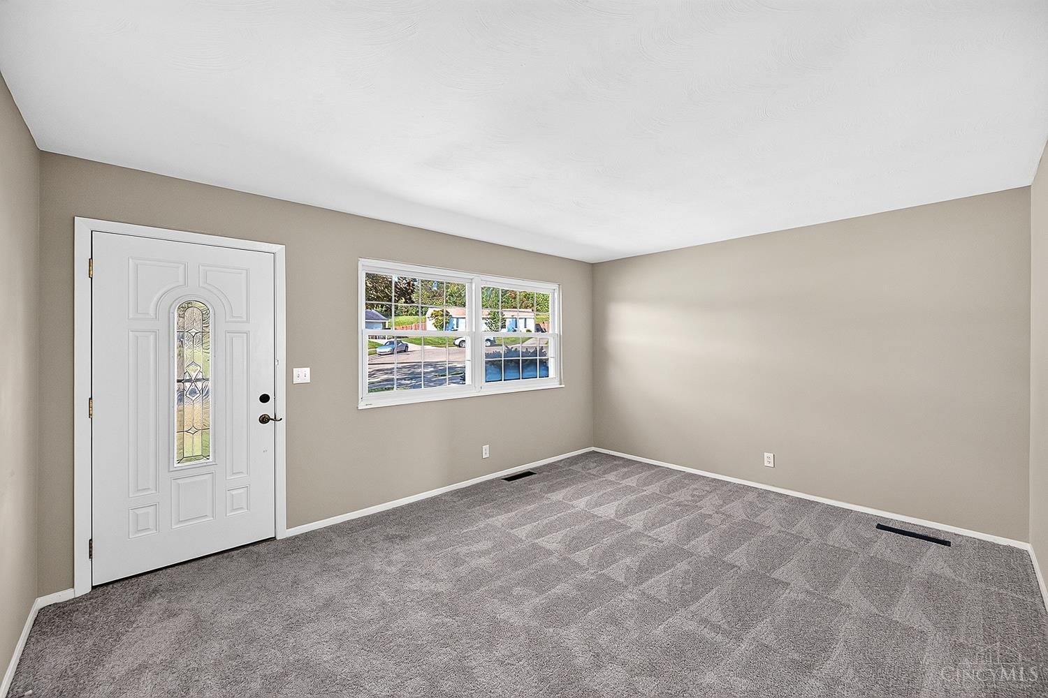 Photo 1 of Single family home for sale at 412 Hartford Dr, Hamilton, OH 45013 | MLS# 1896872 | Listing updated on 2026-10-09