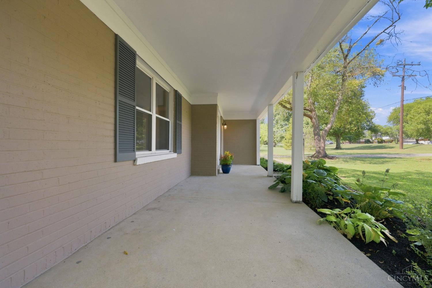 Photo 4 of Single family home for sale at 6683 Tylersville, West Chester, OH 45069 | MLS# 1896950 | Listing updated on 2026-10-09