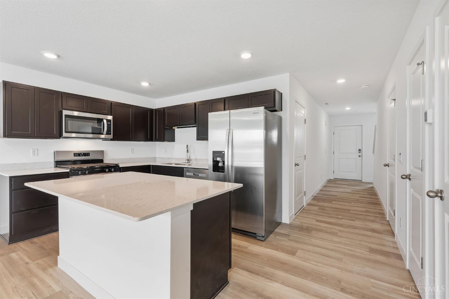 Photo 4 of Townhouse for sale at 94 Cypress Hl Dr, Defiance, OH 43512 | MLS# 1896890 | Listing updated on 2026-10-09