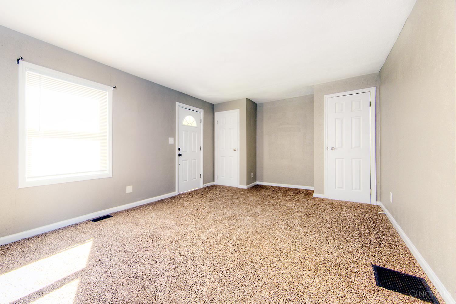 Photo 2 of Single family home for sale at 191 Carmen Ave, Hamilton, OH 45013 | MLS# 1896936 | Listing updated on 2026-10-09