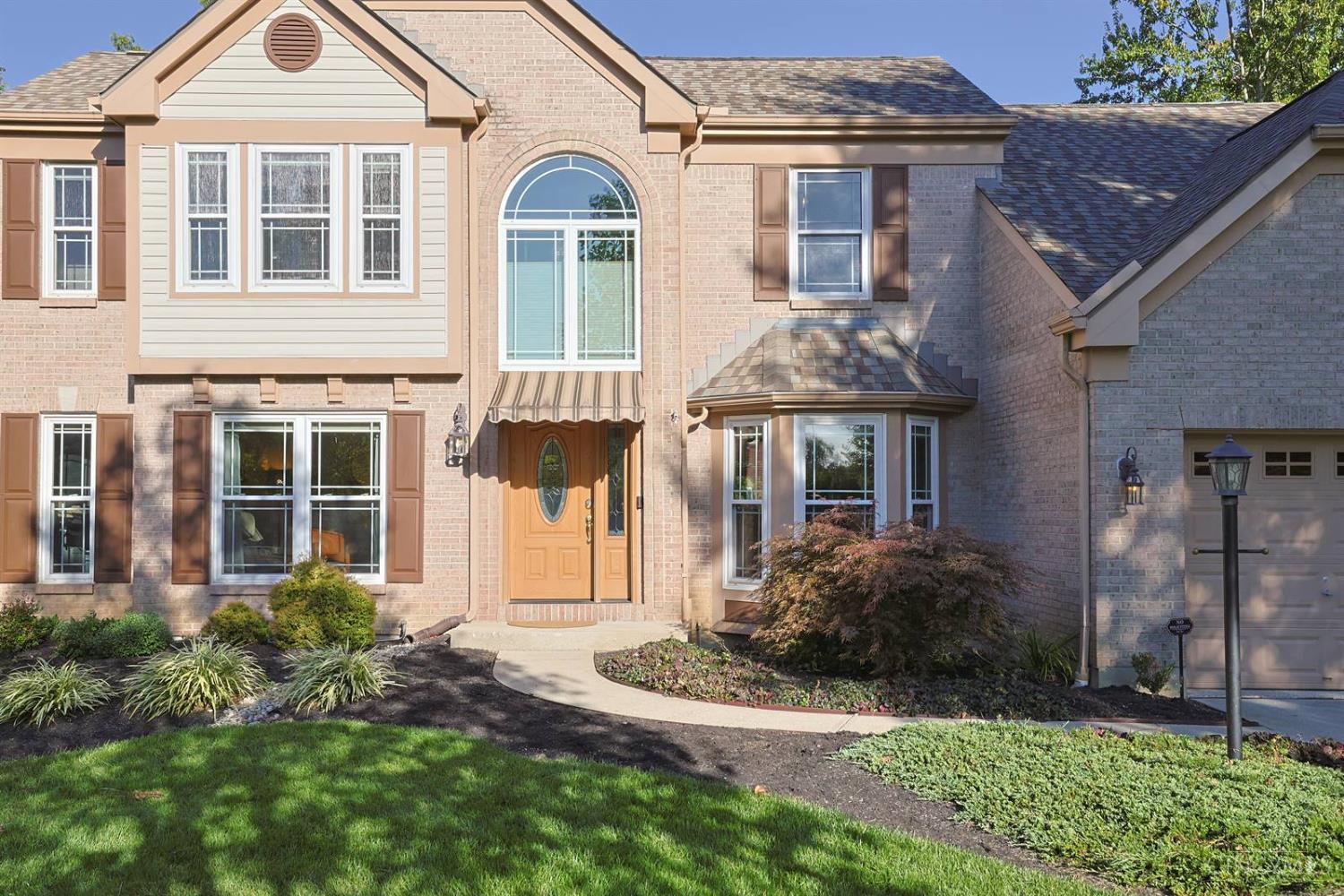 Photo 3 of Single family home for sale at 1222 Colonel Clopp Ct, Loveland, OH 45140 | MLS# 1896931 | Listing updated on 2026-10-09