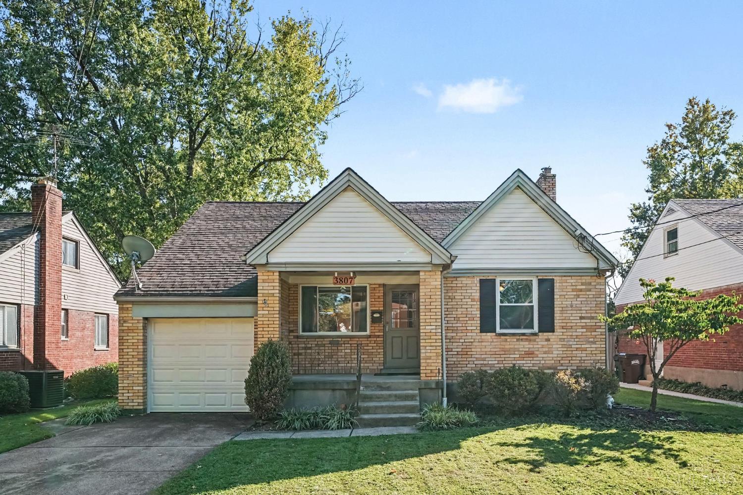 3807 Gatewood Lane