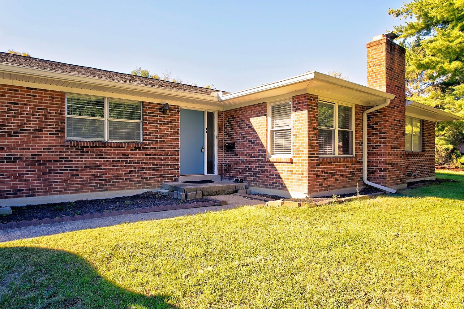 Photo 2 of Sale Pending at 907 Waycross Rd, Cincinnati, OH 45240 | MLS# 1896820 | Listing updated on 2026-10-09